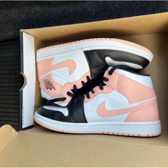 AIR JORDAN 1 MID CRIMSON TINT - Picture 1 of 3